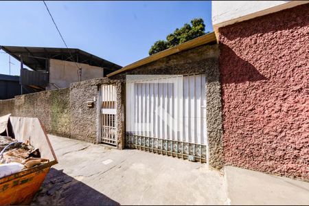 Casa para alugar com 70m², 2 quartos e 1 vagaFachada