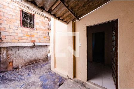 Casa para alugar com 70m², 2 quartos e 1 vagaÁrea de serviço