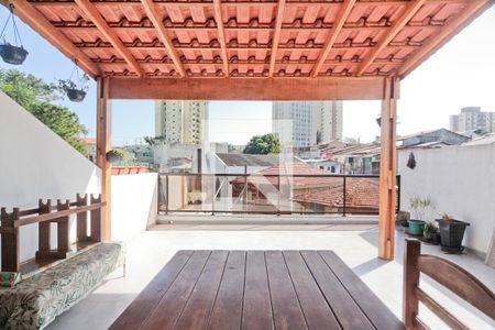 Casa à venda com 95m², 2 quartos e 2 vagas Casa à venda com 95m², 2 quartos e 2 vagasTerraço
