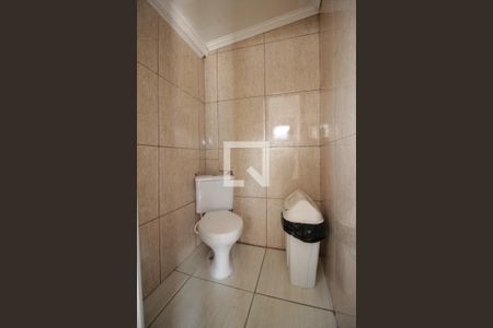 Banheiro de casa à venda com 2 quartos, 250m² em Jardim Monte Kemel, São Paulo