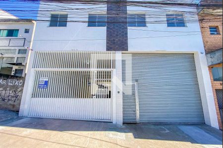 Apartamento para alugar com 62m², 2 quartos e sem vagaFachada