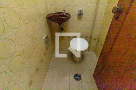 Apartamento à venda com 186m², 4 quartos e 3 vagasBanheiro de Serviço