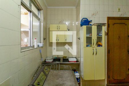 Apartamento à venda com 186m², 4 quartos e 3 vagasLavanderia