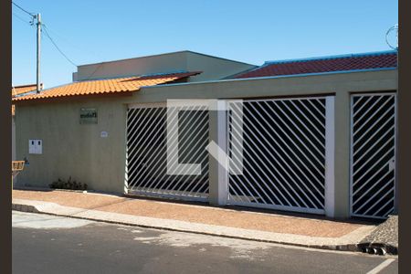 Casa para alugar com 15m², 1 quarto e 2 vagasFachada