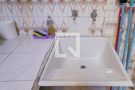 Casa para alugar com 90m², 2 quartos e 1 vagaÁrea de Serviço