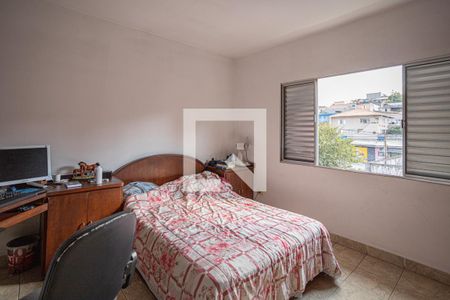Quarto 2 de casa à venda com 4 quartos, 200m² em Umuarama, Osasco