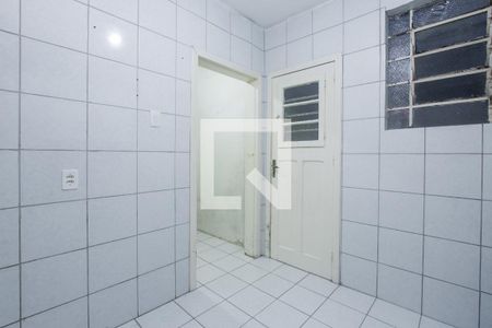 Cozinha de kitnet/studio para alugar com 1 quarto, 32m² em Navegantes, Porto Alegre