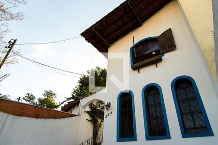 Casa à venda com 141m², 3 quartos e 2 vagasFachada