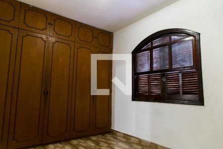 Casa à venda com 141m², 3 quartos e 2 vagasSuíte