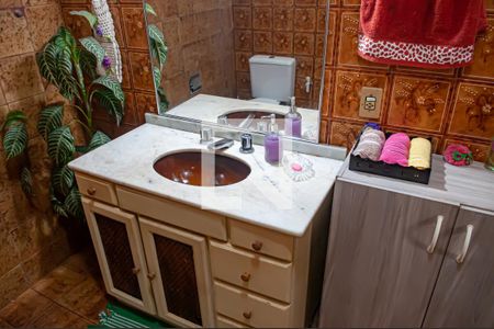 Casa à venda com 155m², 4 quartos e 2 vagasBanheiro