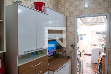 Casa à venda com 155m², 4 quartos e 2 vagascozinha