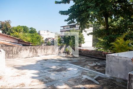 Casa à venda com 155m², 4 quartos e 2 vagasterraço