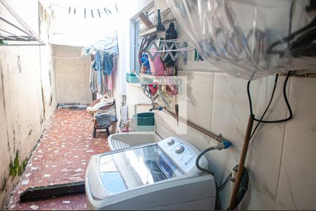 Casa à venda com 155m², 4 quartos e 2 vagasArea de serviço