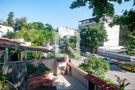 Casa à venda com 155m², 4 quartos e 2 vagasterraço