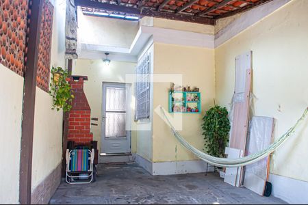 Casa à venda com 155m², 4 quartos e 2 vagaschurrasqueira