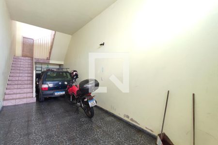 Casa à venda com 100m², 3 quartos e 2 vagasQuintal - Garagem