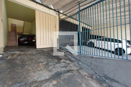Casa à venda com 100m², 3 quartos e 2 vagasQuintal - Garagem