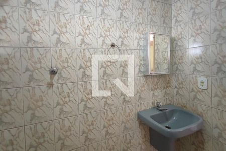 Casa à venda com 100m², 3 quartos e 2 vagasBanheiro Social