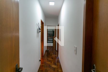 Corredor de apartamento para alugar com 3 quartos, 130m² em Serra, Belo Horizonte
