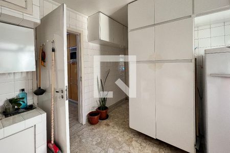 Apartamento à venda com 187m², 3 quartos e 2 vagasÁrea de Serviço