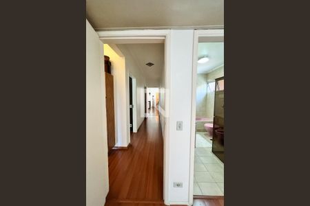 Apartamento à venda com 187m², 3 quartos e 2 vagasCorredor