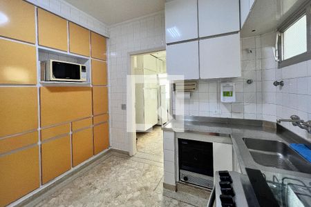 Apartamento à venda com 187m², 3 quartos e 2 vagasCozinha