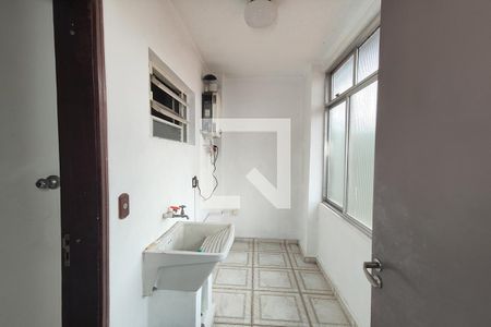 Apartamento para alugar com 170m², 3 quartos e sem vagaÁrea de Serviço