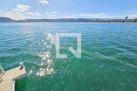 Apartamento para alugar com 189m², 3 quartos e sem vaga Apartamento para alugar com 189m², 3 quartos e sem vagaÁrea de Lazer