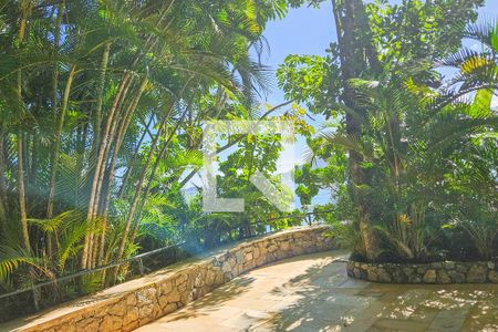 Apartamento para alugar com 189m², 3 quartos e sem vaga Apartamento para alugar com 189m², 3 quartos e sem vagaÁrea de Lazer