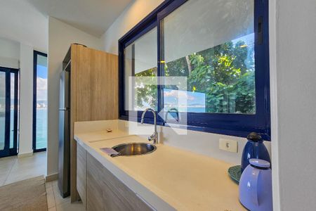 Apartamento para alugar com 189m², 3 quartos e sem vaga Apartamento para alugar com 189m², 3 quartos e sem vagaCozinha