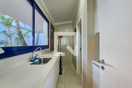 Apartamento para alugar com 189m², 3 quartos e sem vaga Apartamento para alugar com 189m², 3 quartos e sem vagaÁrea de serviço