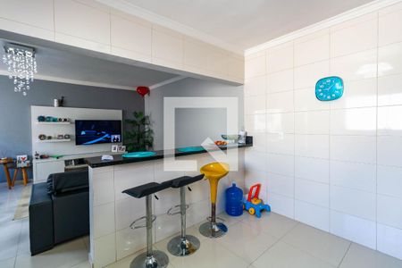 Casa à venda com 228m², 4 quartos e 5 vagas Casa à venda com 228m², 4 quartos e 5 vagasCasa 2 - Cozinha