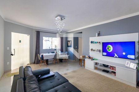 Casa à venda com 228m², 4 quartos e 5 vagas Casa à venda com 228m², 4 quartos e 5 vagasCasa 2 - Sala