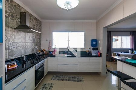 Casa à venda com 228m², 4 quartos e 5 vagas Casa à venda com 228m², 4 quartos e 5 vagasCasa 2 - Cozinha
