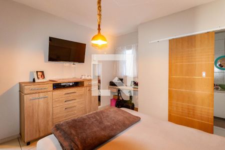 Casa à venda com 228m², 4 quartos e 5 vagas Casa à venda com 228m², 4 quartos e 5 vagasCasa 2 - Suíte