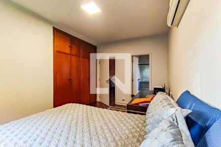 Casa à venda com 400m², 3 quartos e 5 vagasSuíte 2