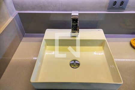 Casa à venda com 400m², 3 quartos e 5 vagasBanheiro Suíte Master - Detalhe