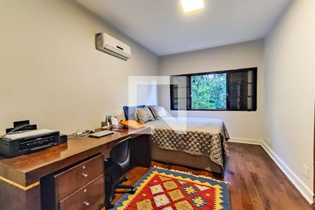 Casa à venda com 400m², 3 quartos e 5 vagasSuíte 2