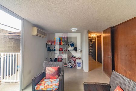 Sala de casa à venda com 4 quartos, 290m² em Planalto Paulista, São Paulo