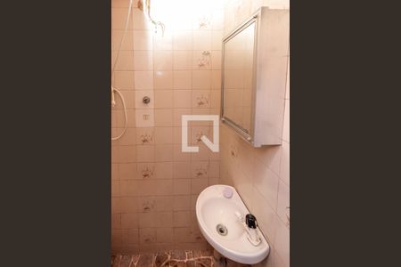 Casa de condomínio para alugar com 100m², 2 quartos e 1 vagaBanheiro de Serviço