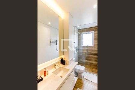 Casa à venda com 310m², 5 quartos e 2 vagasBanheiro Suíte 3