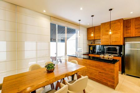 Casa à venda com 310m², 5 quartos e 2 vagasChurrasqueira