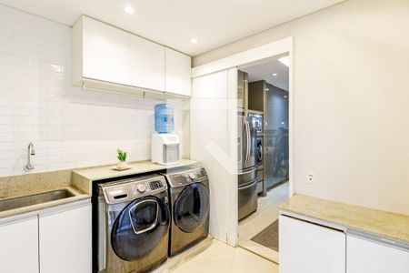 Casa à venda com 310m², 5 quartos e 2 vagasÁrea de Serviço