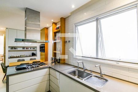 Casa à venda com 310m², 5 quartos e 2 vagasCozinha