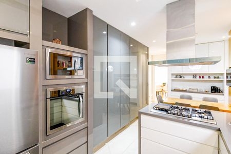 Casa à venda com 310m², 5 quartos e 2 vagasCozinha