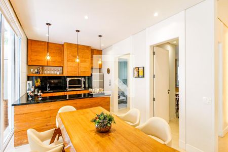 Casa à venda com 310m², 5 quartos e 2 vagasChurrasqueira