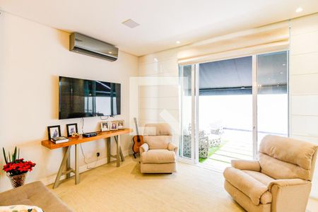 Casa à venda com 310m², 5 quartos e 2 vagasSala de TV