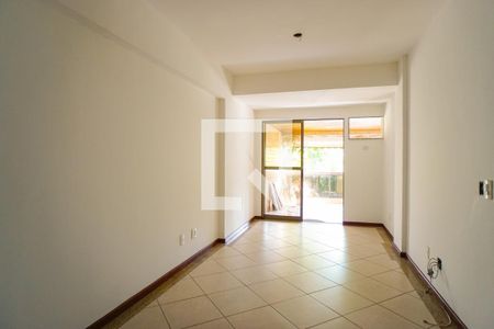 Sala de apartamento para alugar com 3 quartos, 113m² em Recreio dos Bandeirantes, Rio de Janeiro