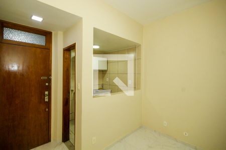 Sala de Apartamento com 1 quarto, 44m² Copacabana