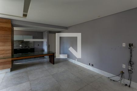 Sala de apartamento à venda com 2 quartos, 70m² em Belvedere, Belo Horizonte